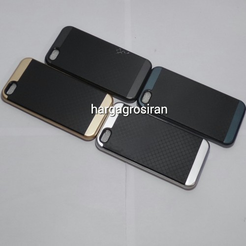 FS Carbon Iphone 5G / 5S / Back Case / Cover Softshell Model Ipaky